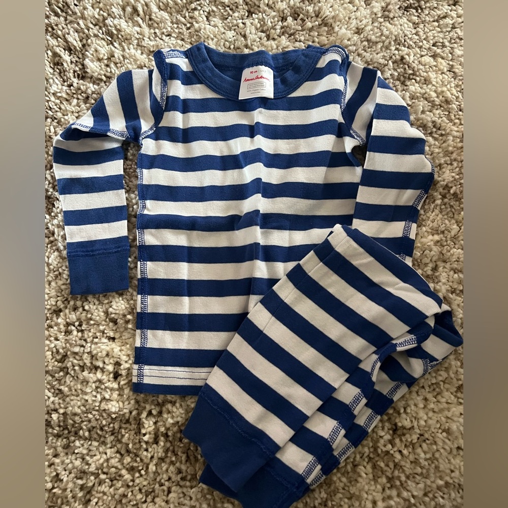 Hanna Andersson Long Sleeve Pajamas, size 3